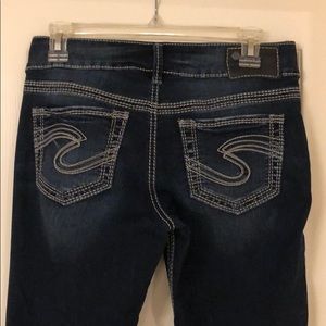 Like new silver jeans brand crops